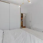 The Light Апартаменти